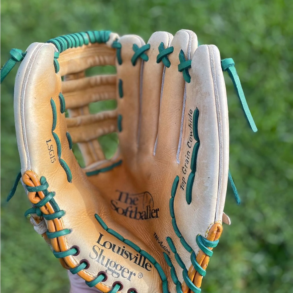 Louisville Slugger LSG15 softball glove 13 inch